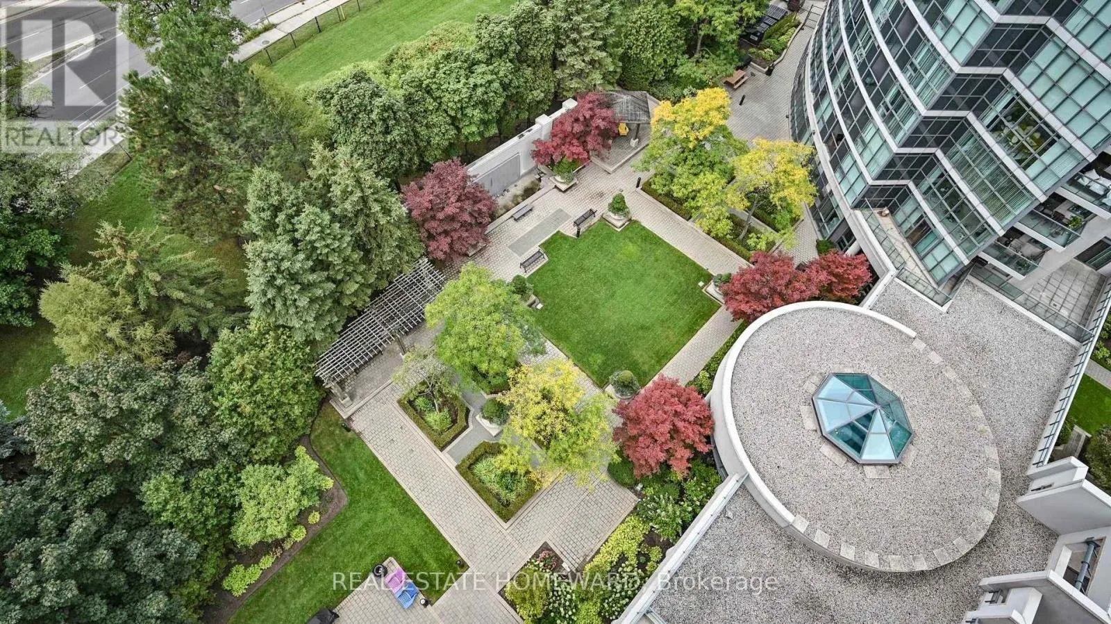 1207 - 30 HARRISON GARDEN BOULEVARD