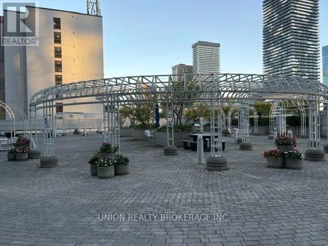 411 - 25 THE ESPLANADE