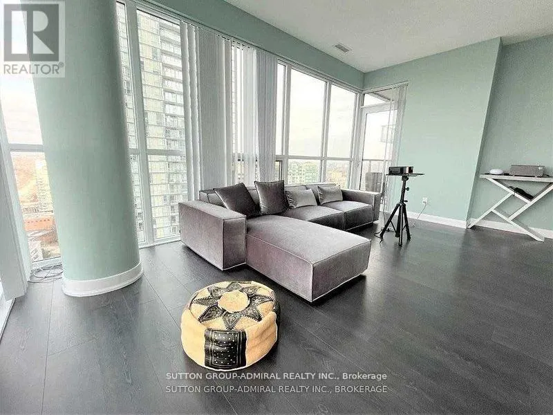 2705 - 5168 YONGE STREET