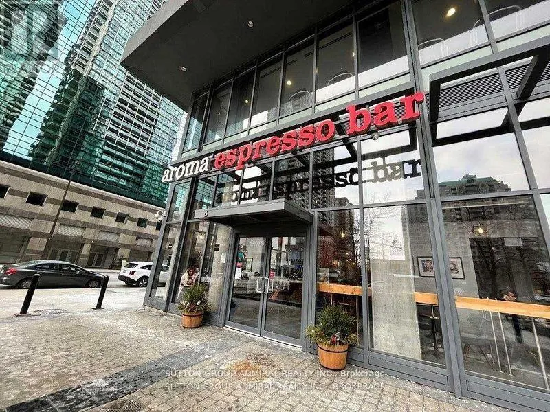 2705 - 5168 YONGE STREET