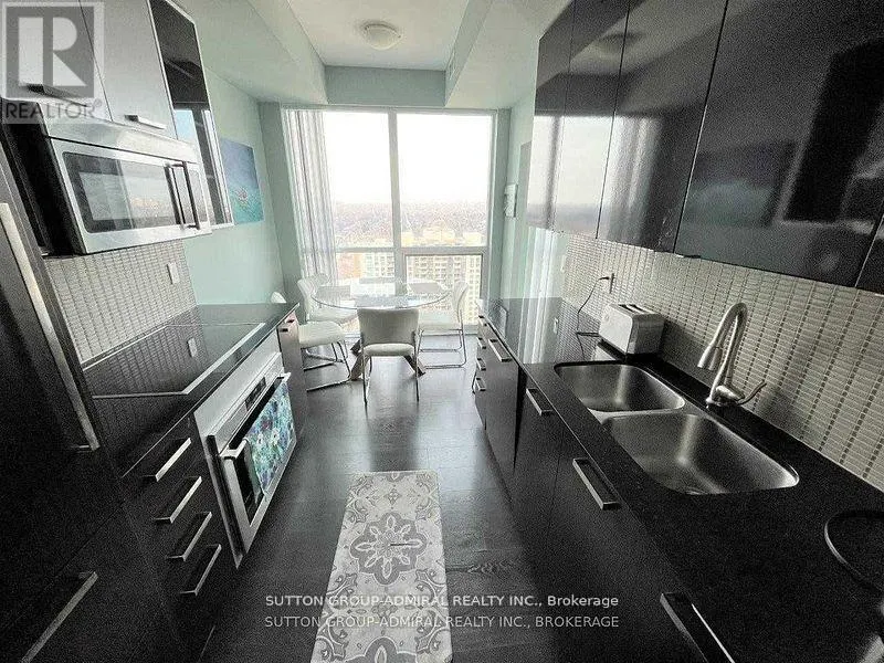 2705 - 5168 YONGE STREET