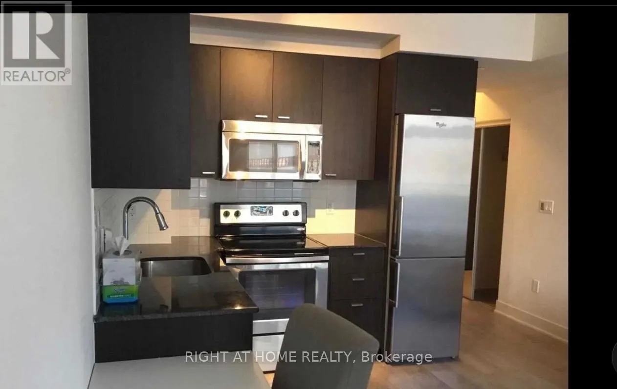 409 - 88 SHEPPARD AVENUE E