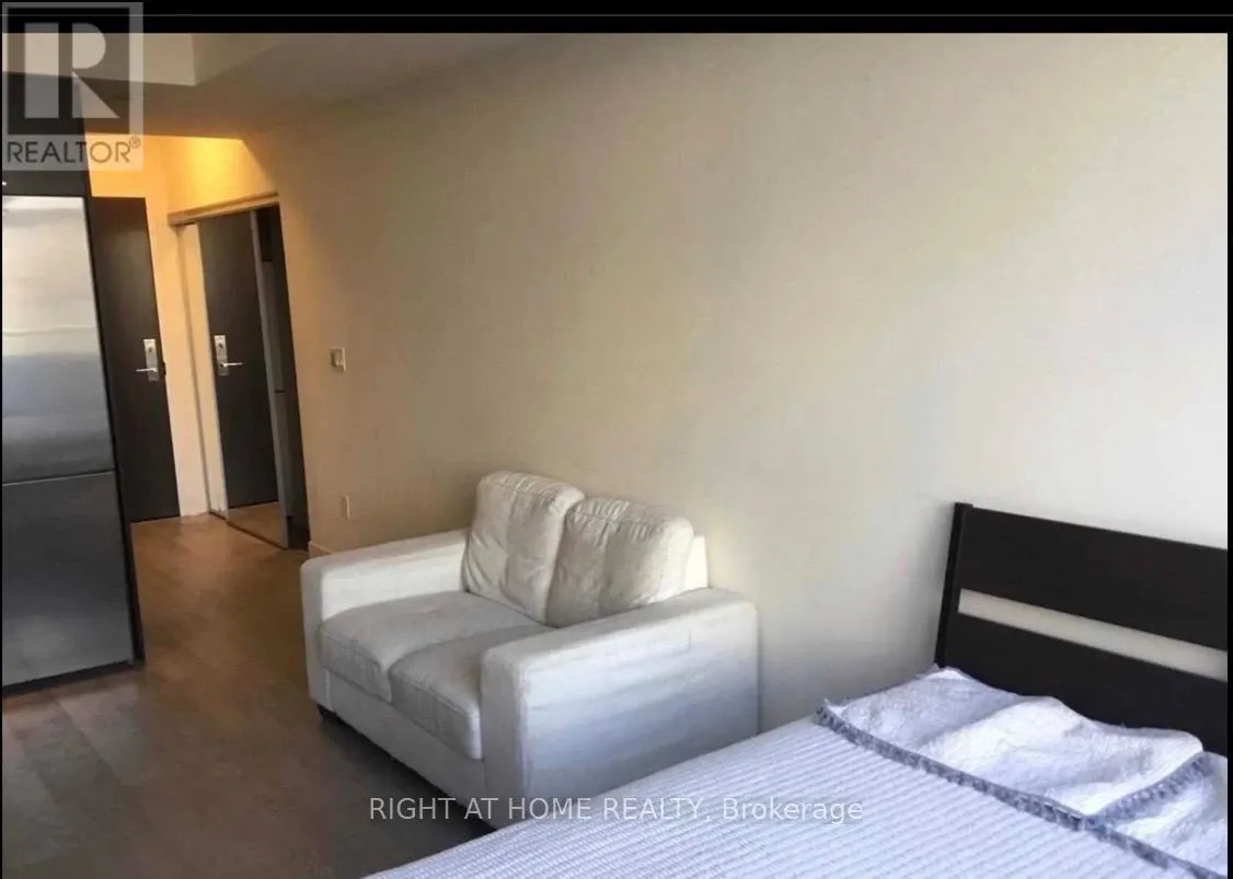 409 - 88 SHEPPARD AVENUE E