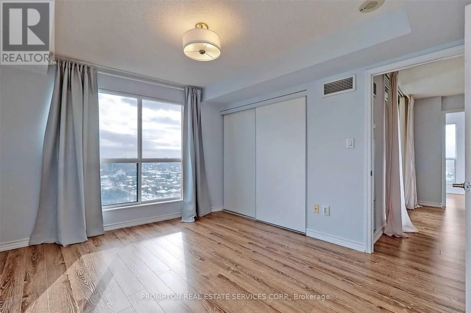 2205 - 7 LORRAINE DRIVE