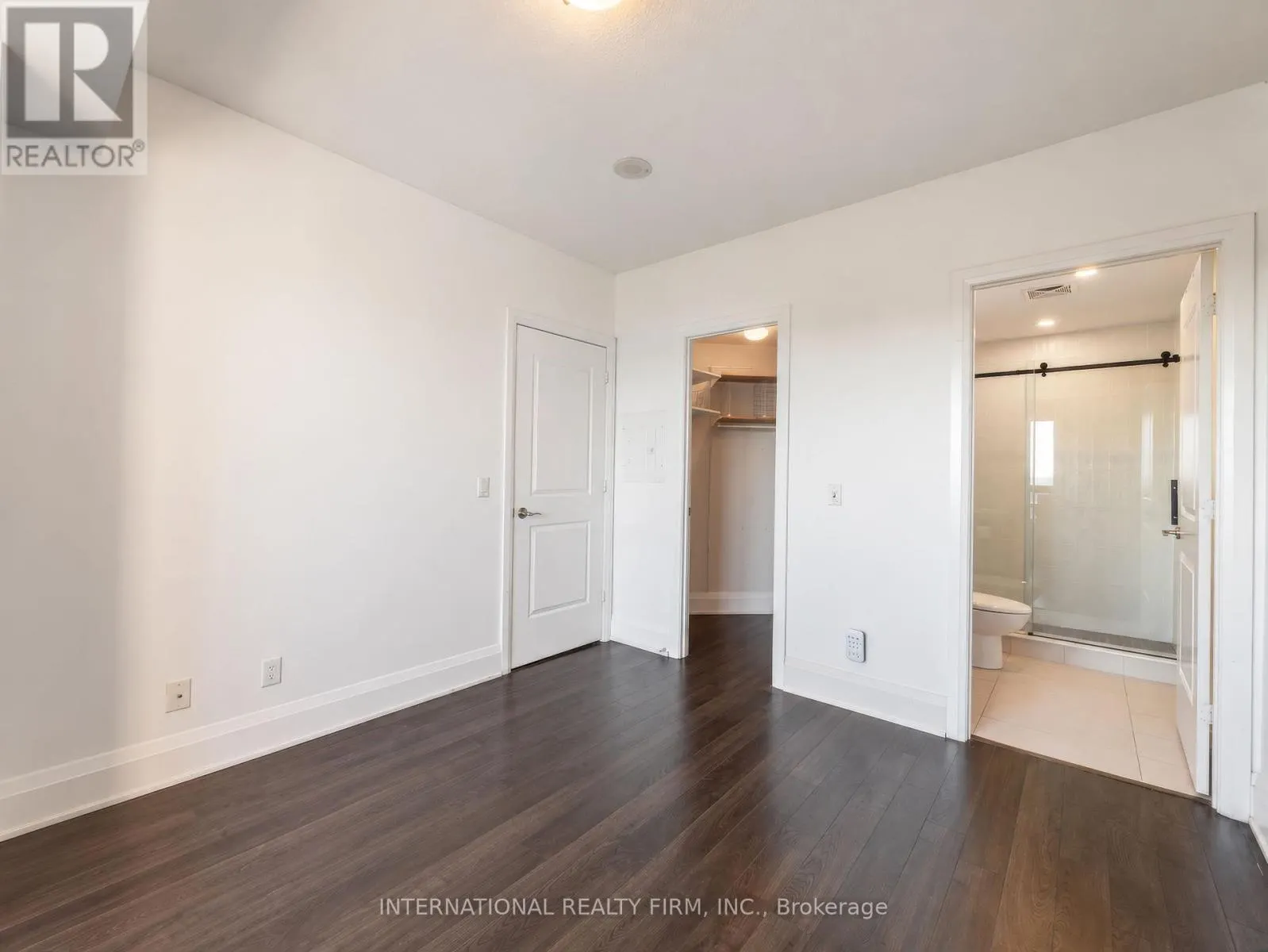 925 - 100 HARRISON GARDEN BOULEVARD