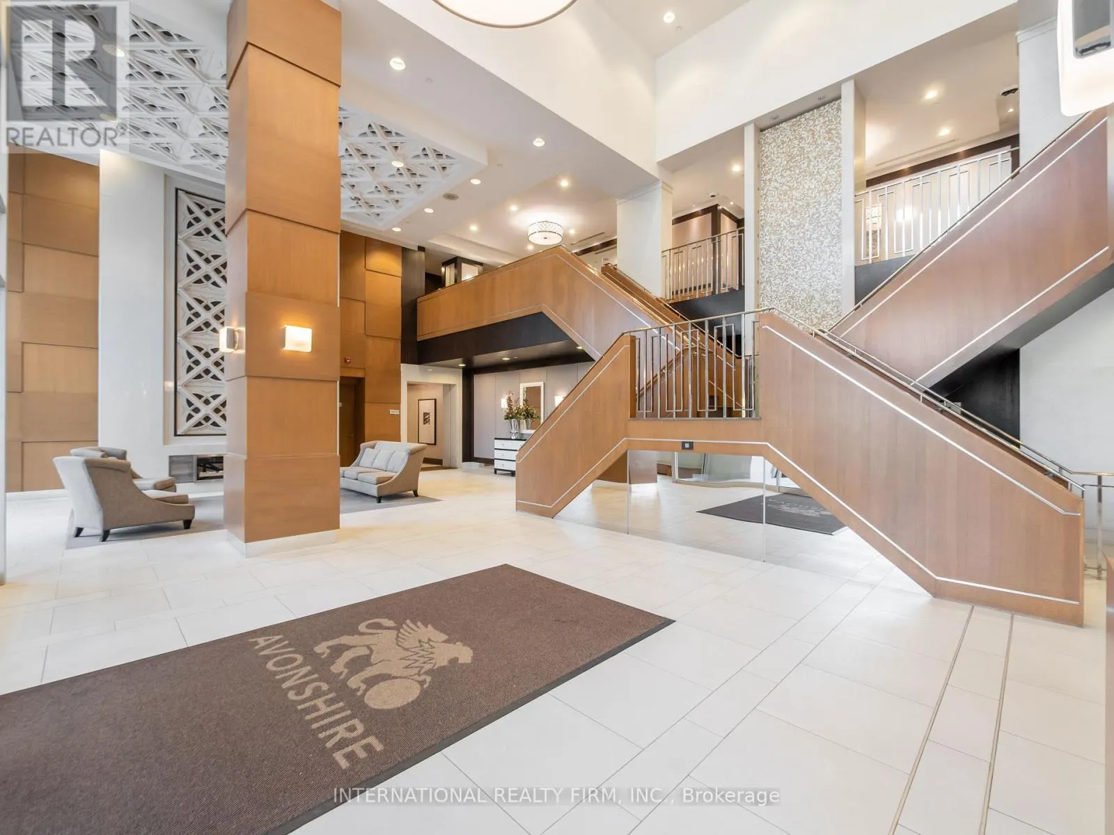 925 - 100 HARRISON GARDEN BOULEVARD