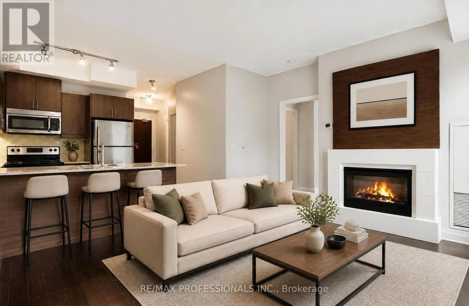 417 - 17 KENASTON GARDENS