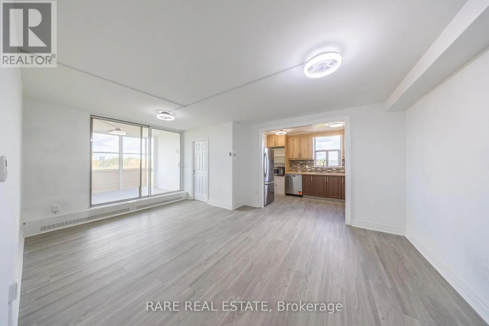 914 - 60 PAVANE LINKWAY