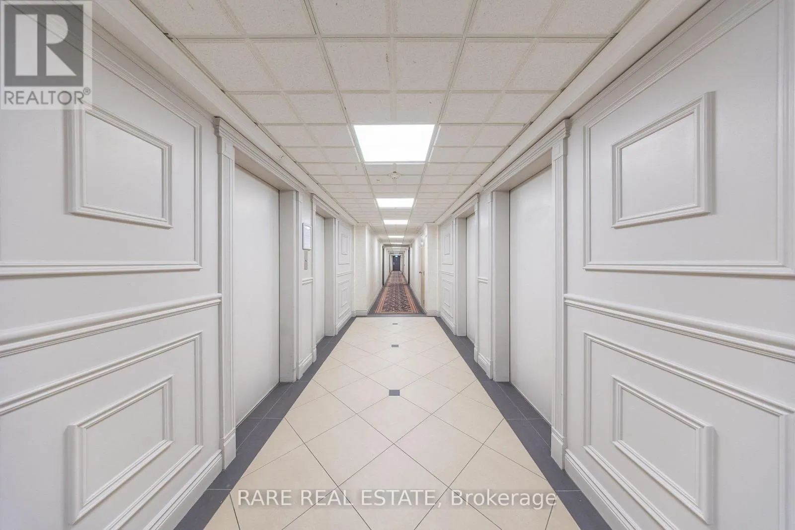 914 - 60 PAVANE LINKWAY