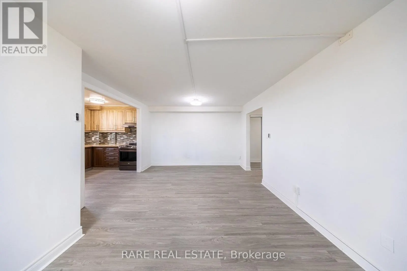 914 - 60 PAVANE LINKWAY