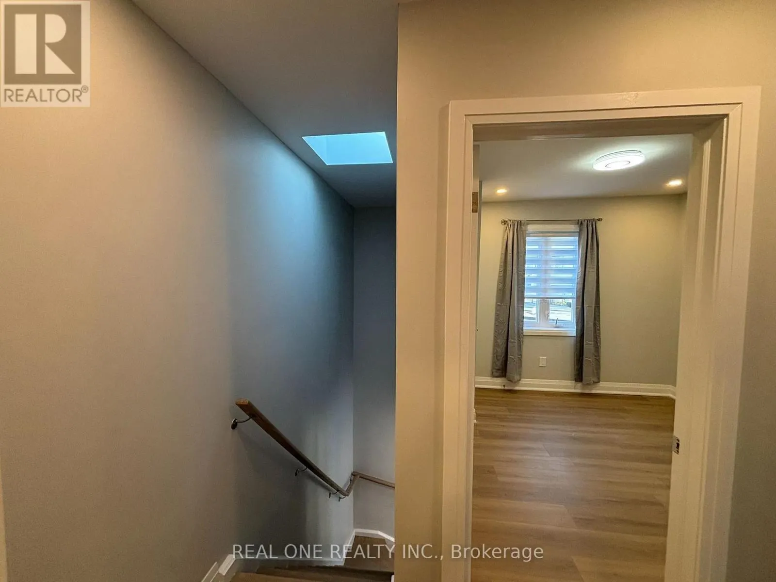 LANEWAY HOUSE - 90 DOUGLAS AVENUE
