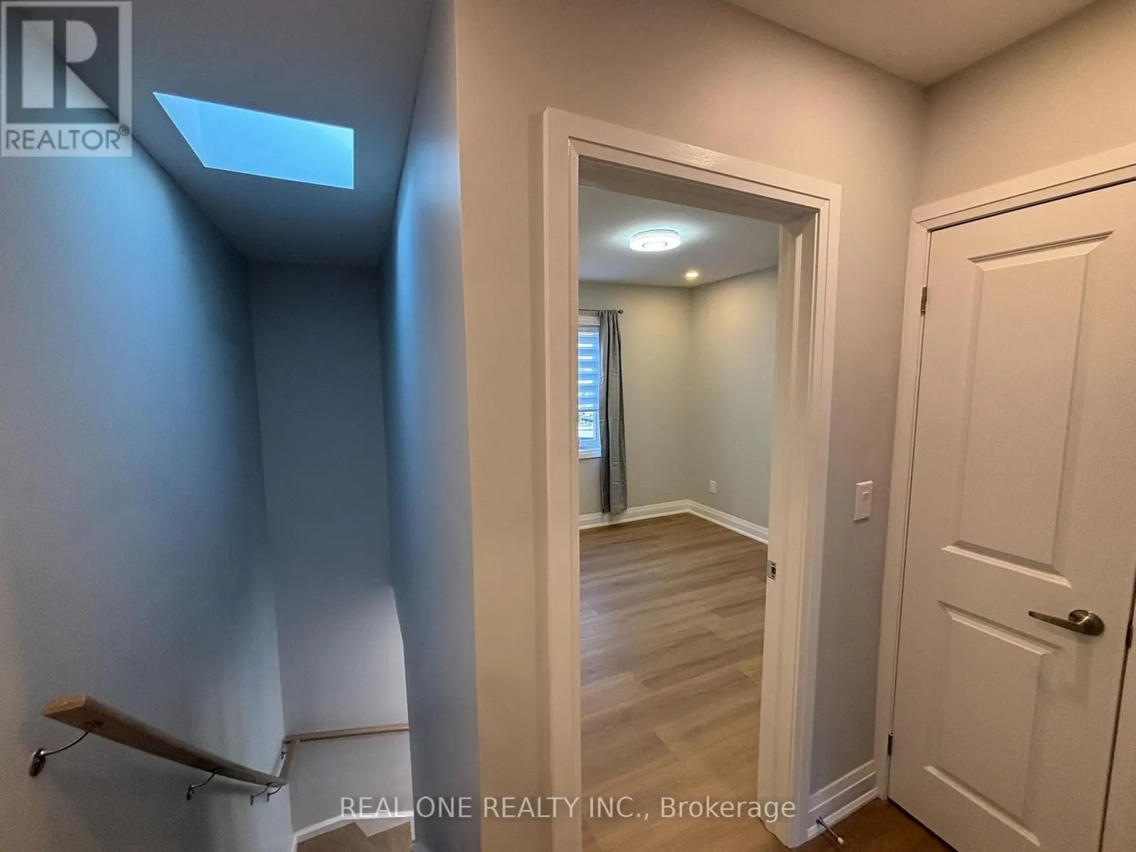 LANEWAY HOUSE - 90 DOUGLAS AVENUE