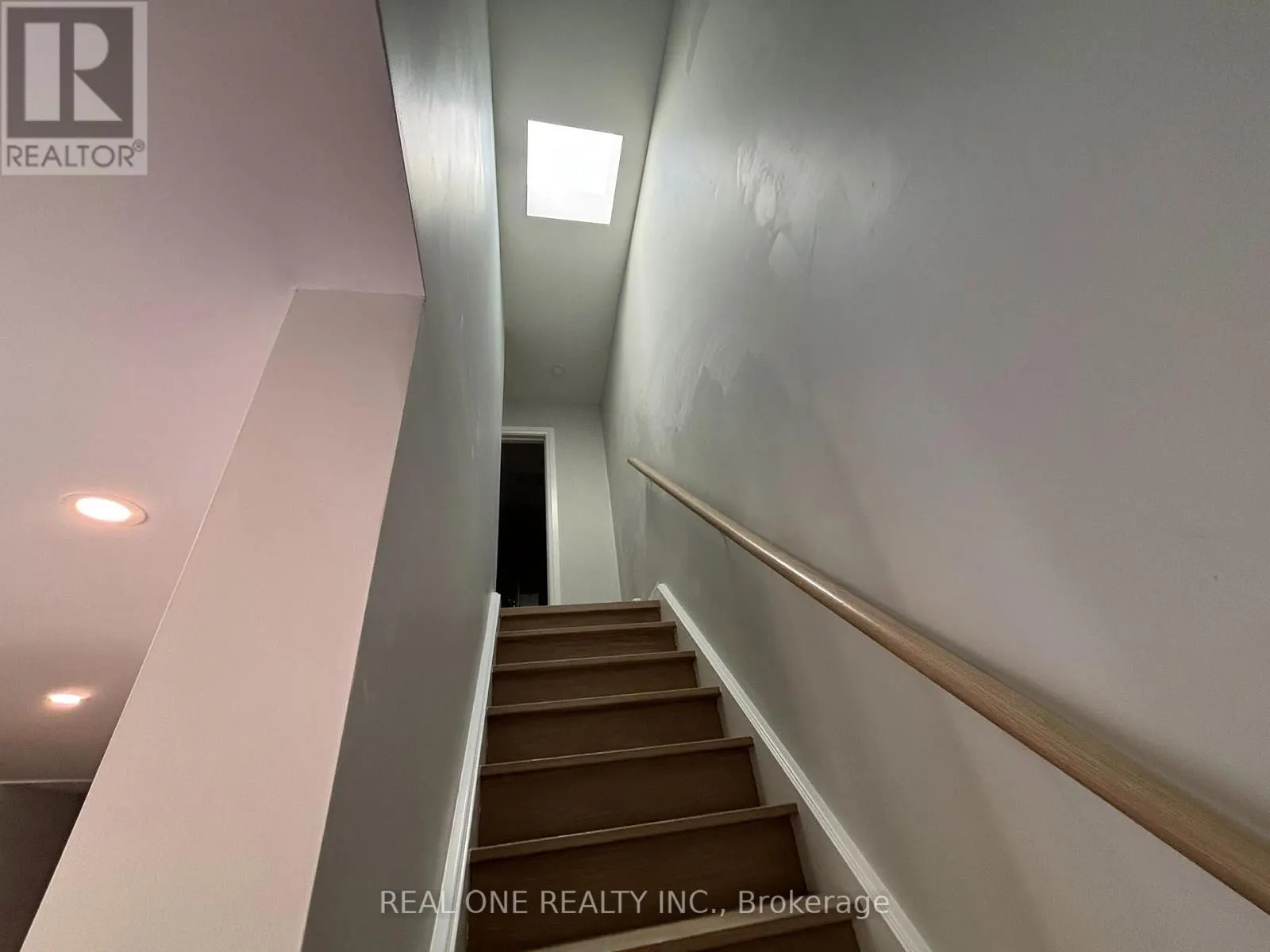 LANEWAY HOUSE - 90 DOUGLAS AVENUE