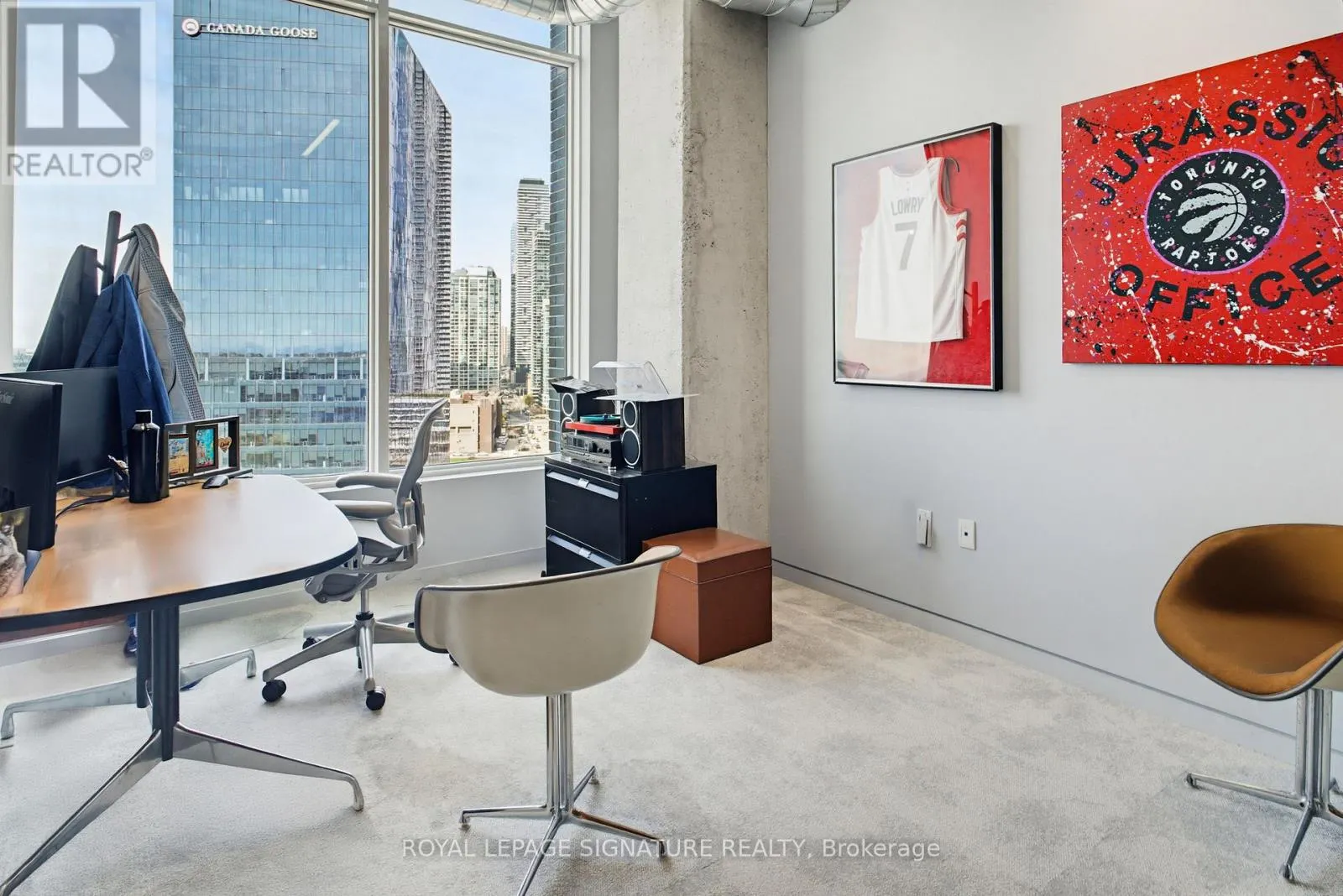 1314-1324 - 130 QUEENS QUAY E