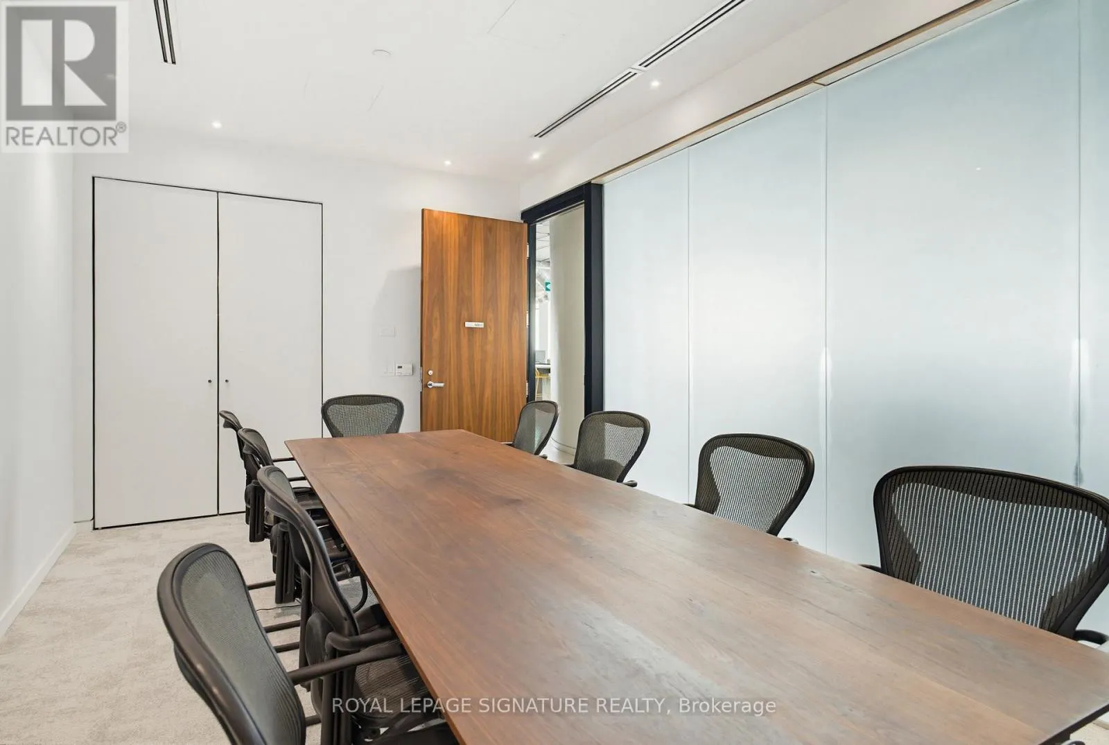 1314-1324 - 130 QUEENS QUAY E