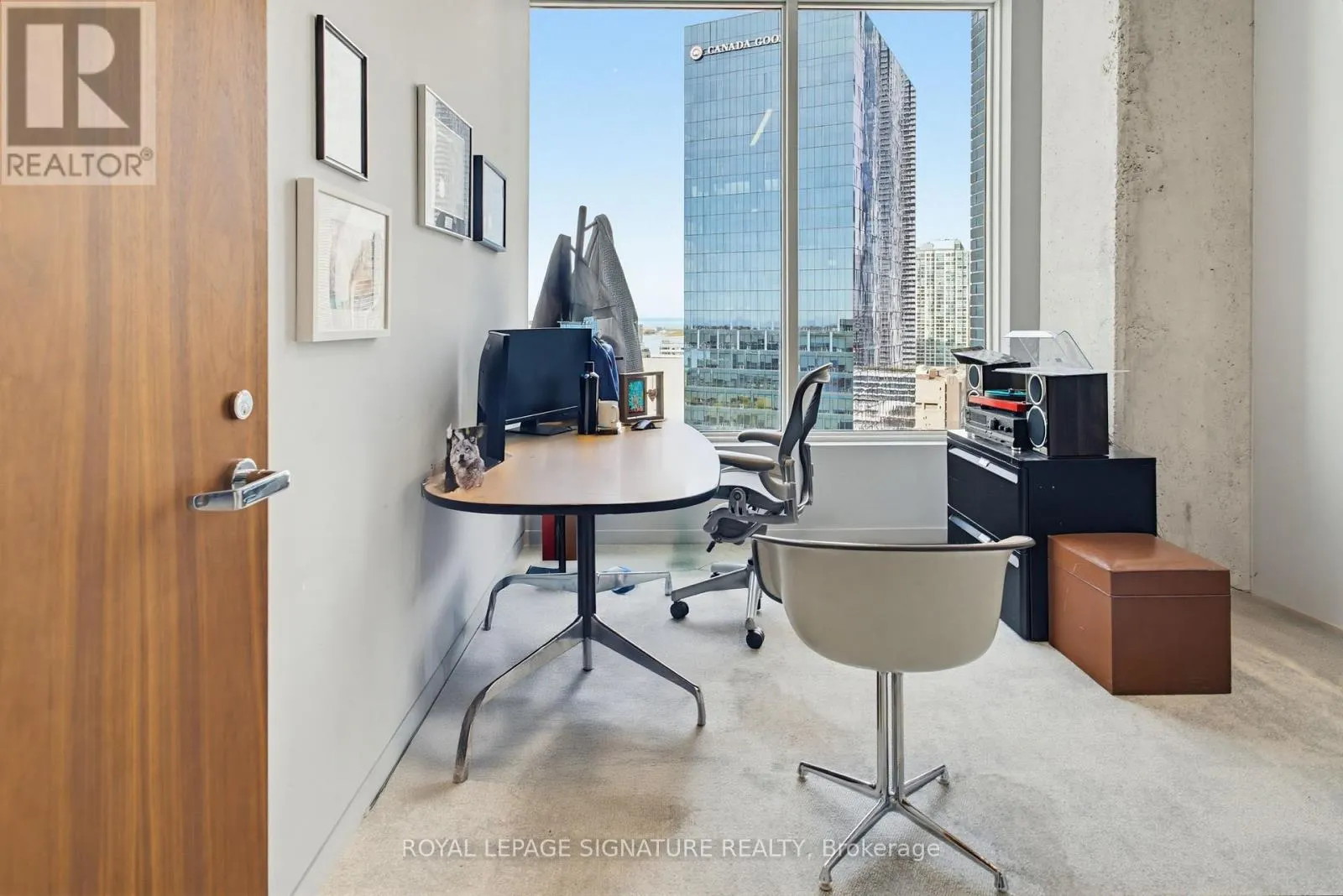 1314-1324 - 130 QUEENS QUAY E
