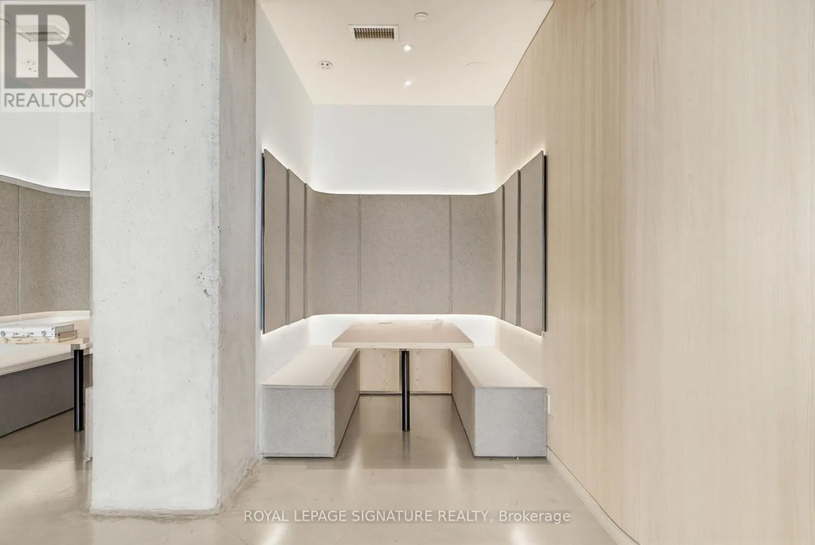 1314-1324 - 130 QUEENS QUAY E