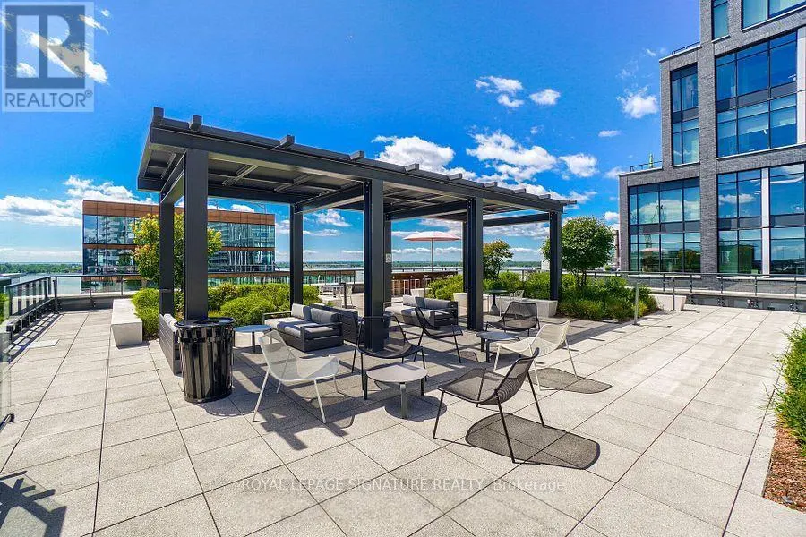 1314-1324 - 130 QUEENS QUAY E