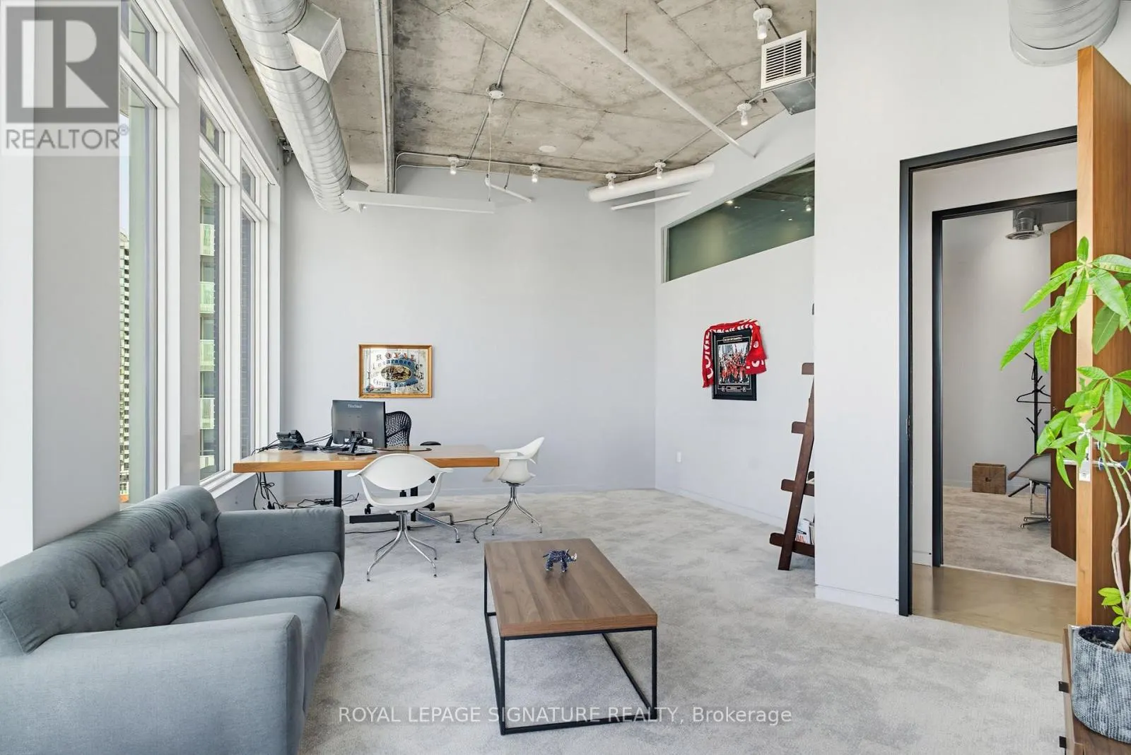 1314-1324 - 130 QUEENS QUAY E