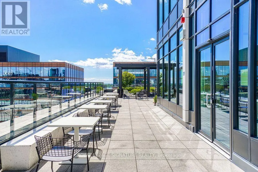 1314-1324 - 130 QUEENS QUAY E