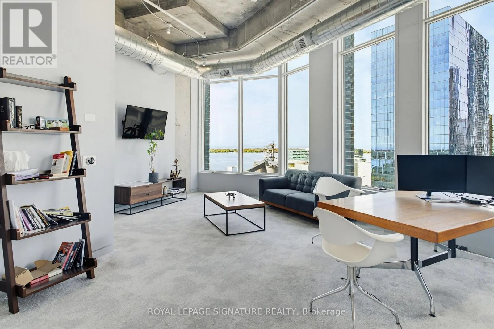 1314-1324 - 130 QUEENS QUAY E