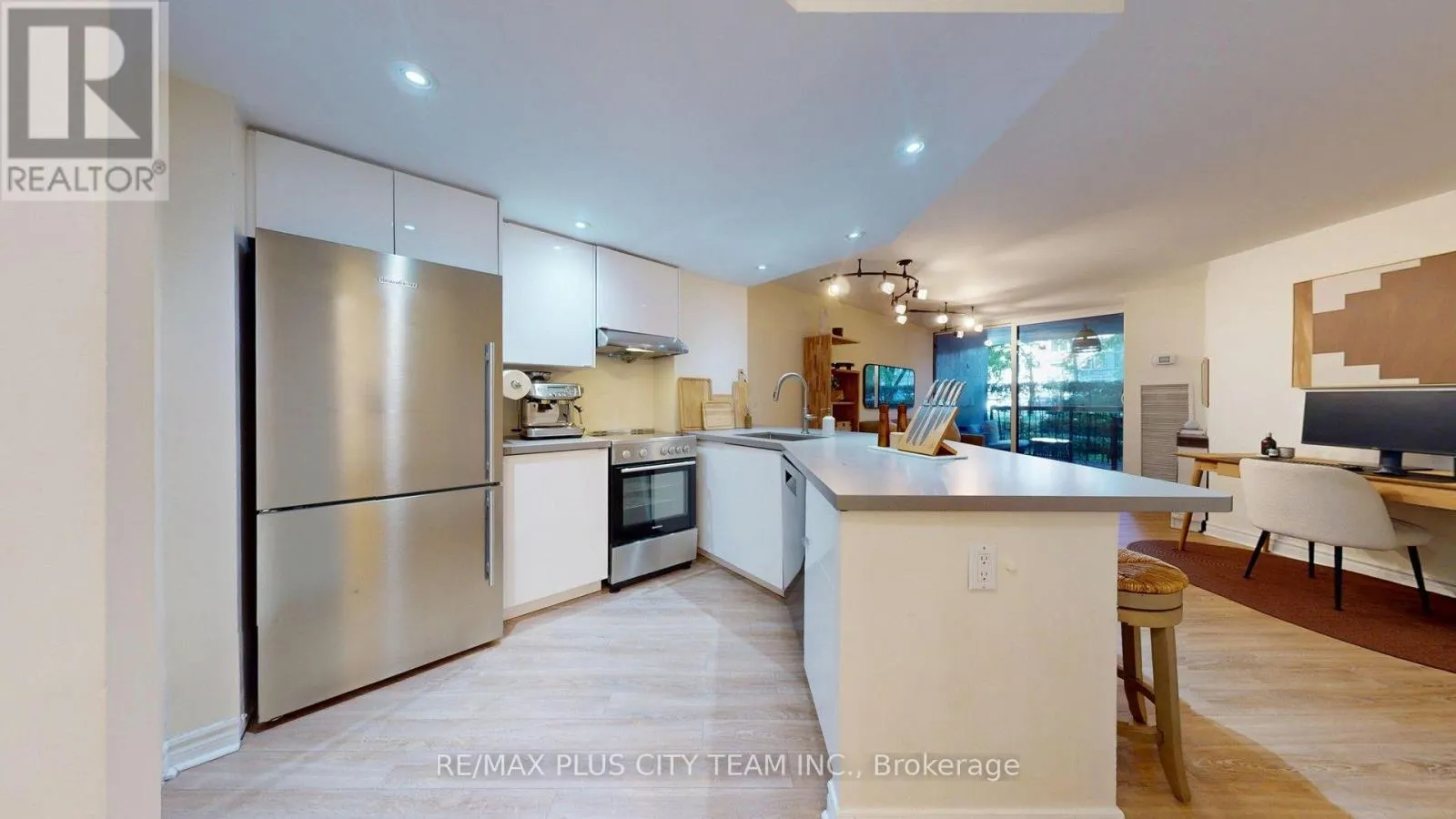 123 - 77 MAITLAND PLACE