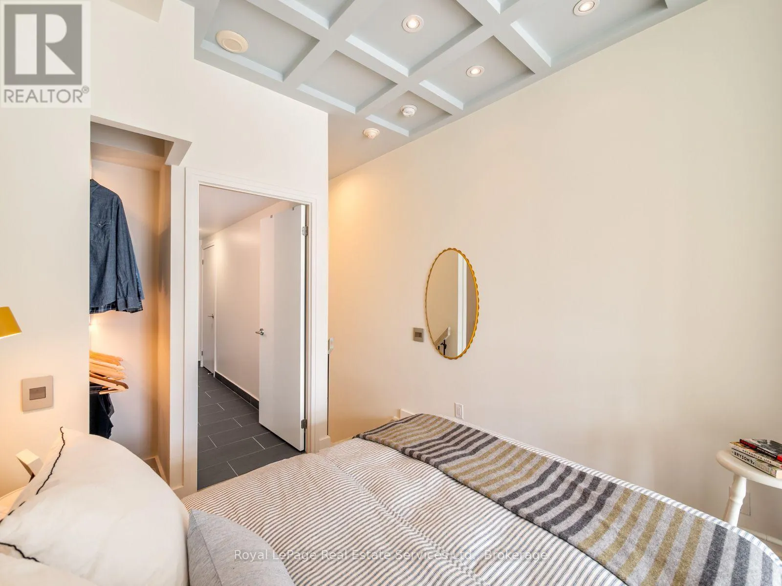 729 - 5 HANNA AVENUE #729