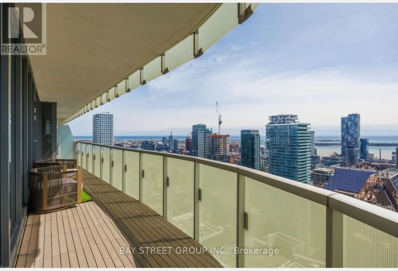 4209 - 197 YONGE STREET