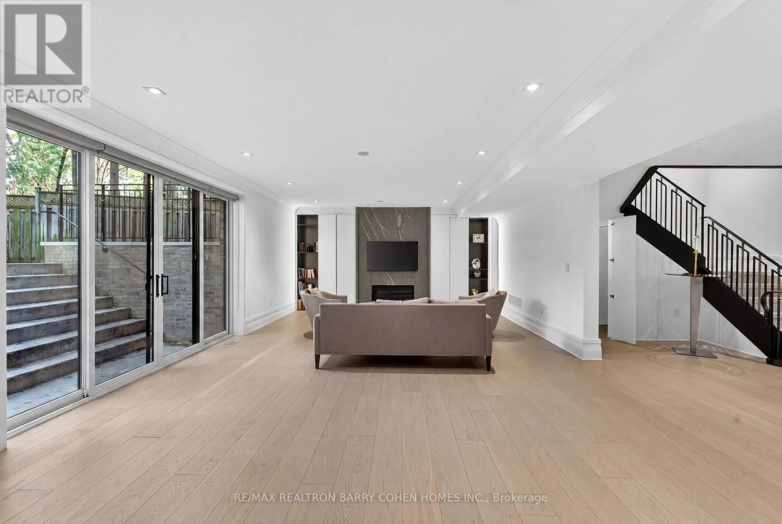34 GREENGATE ROAD