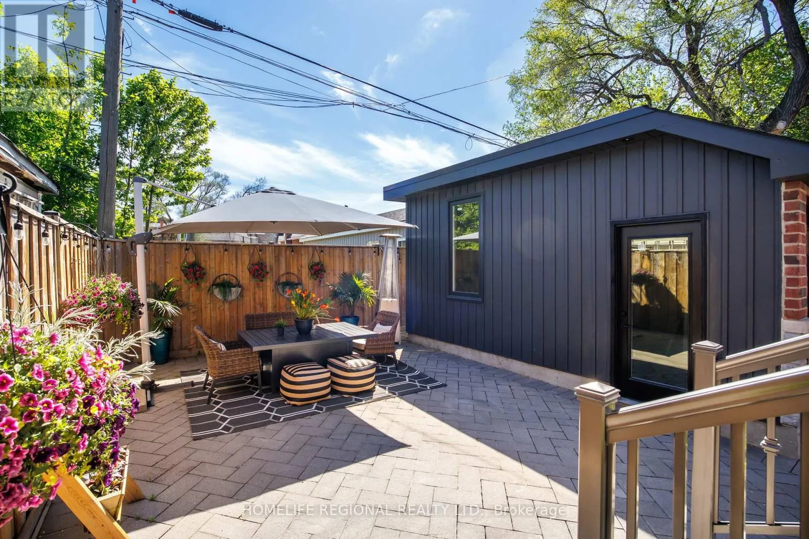 313 ROBINA AVENUE
