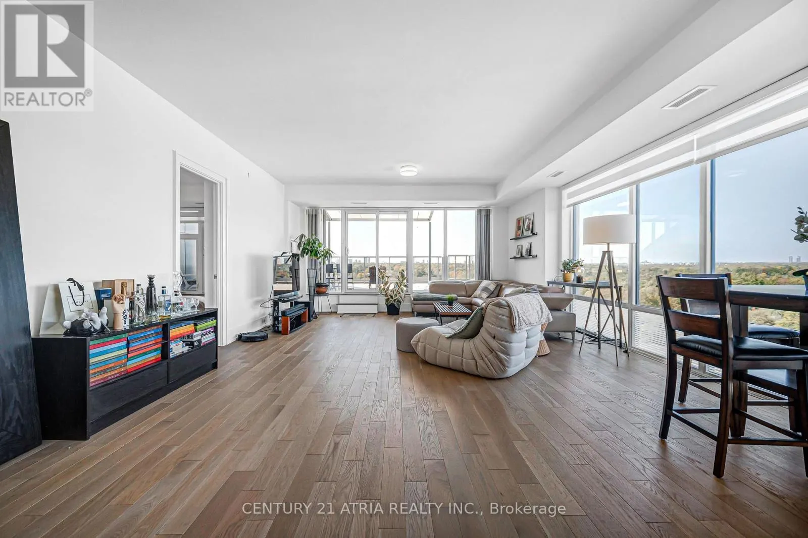 1219 - 25 ADRA GRADO WAY