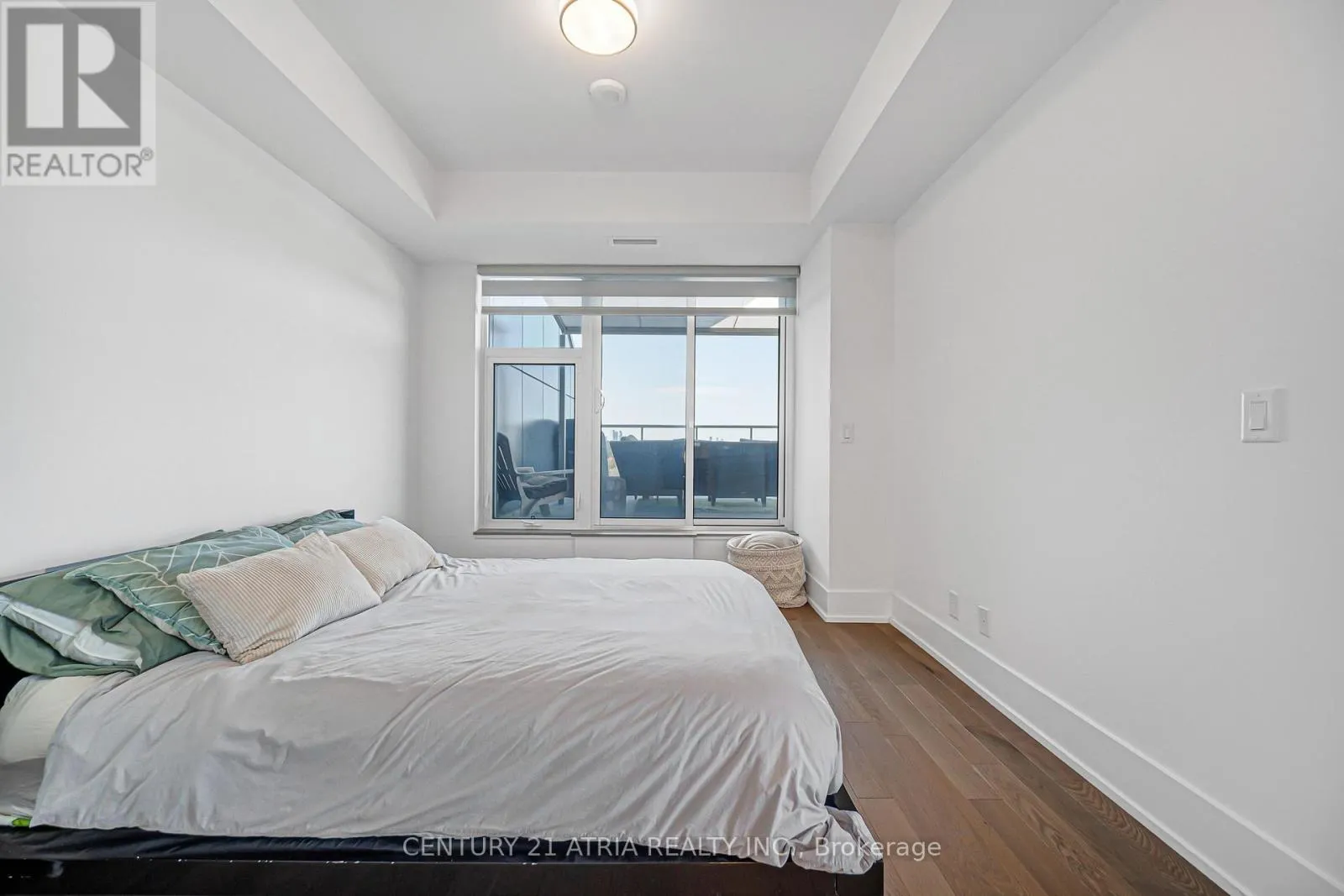 1219 - 25 ADRA GRADO WAY