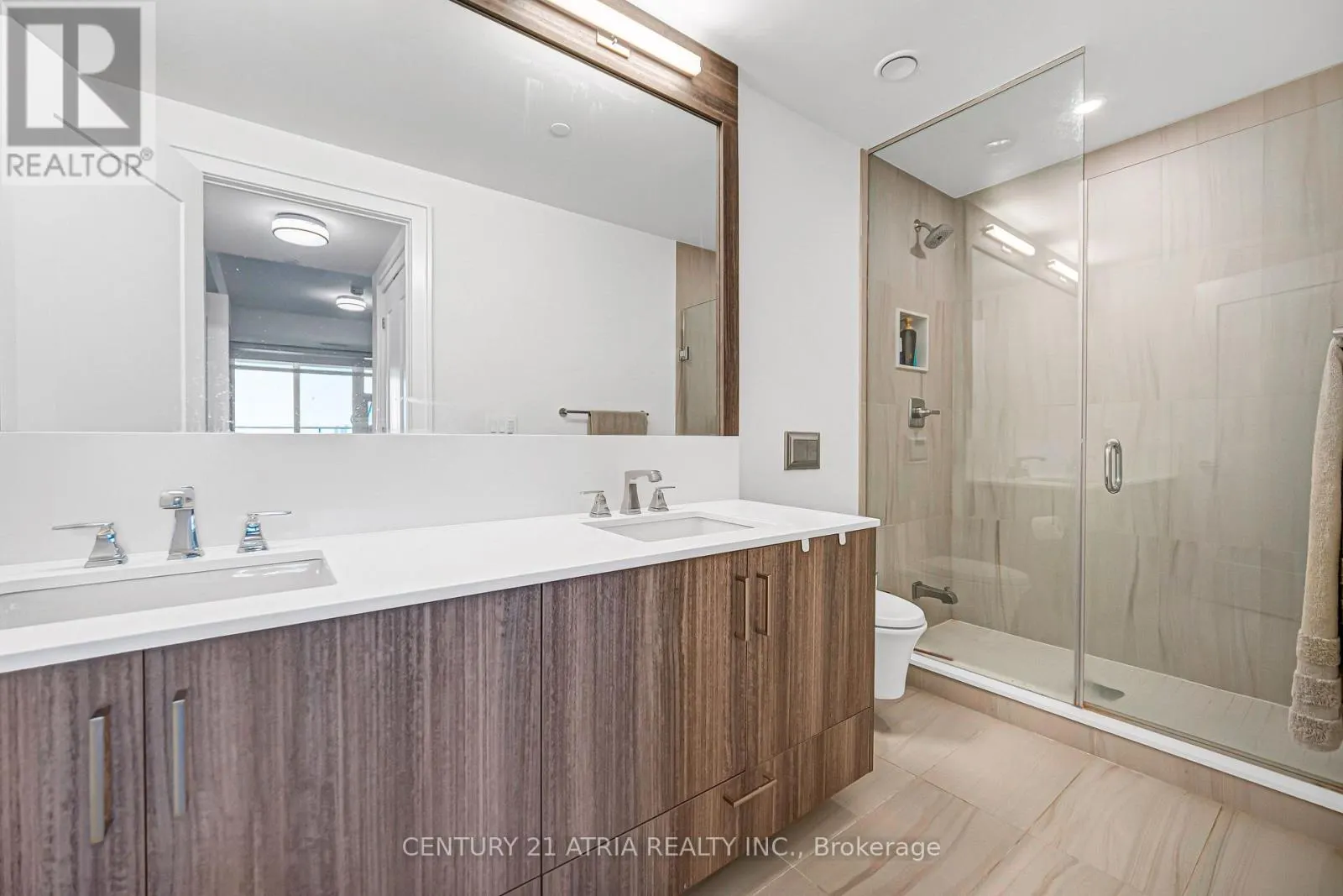 1219 - 25 ADRA GRADO WAY