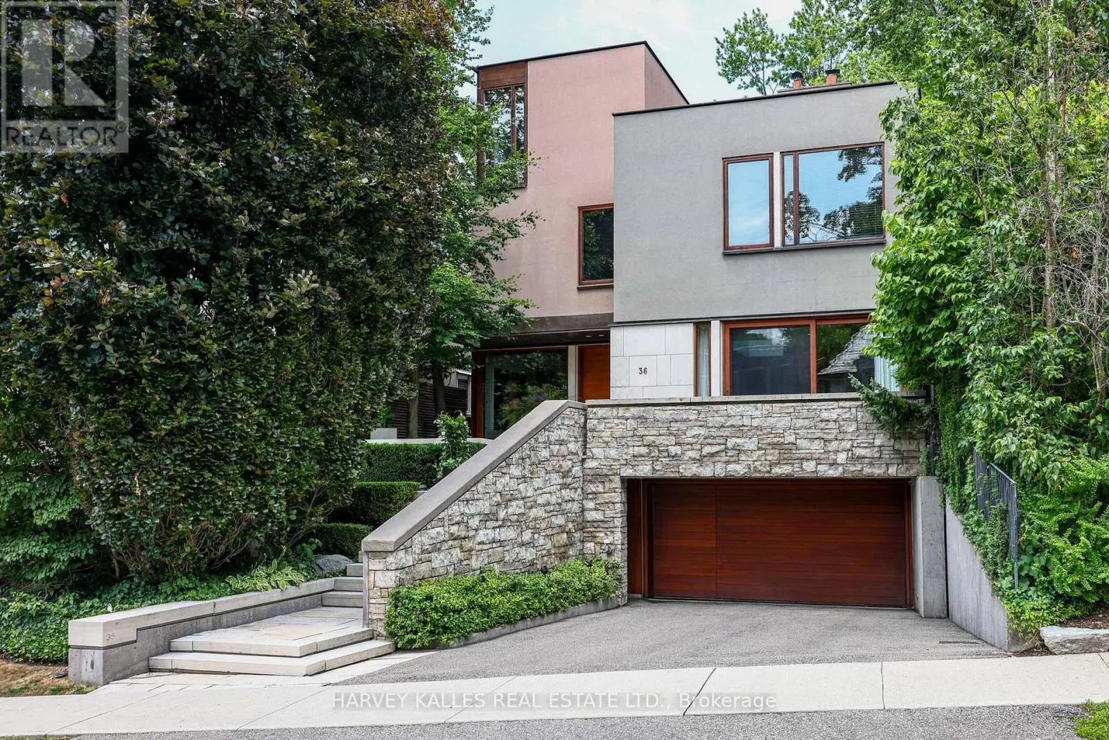 36 MILLBANK AVENUE