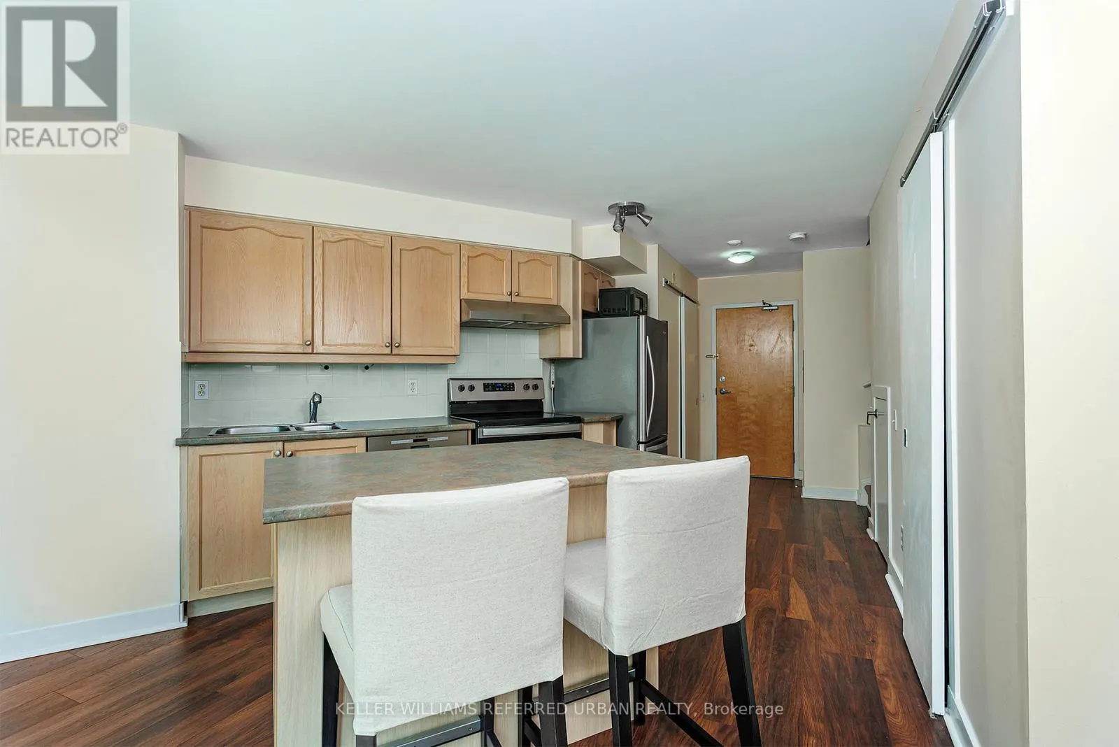 514 - 77 LOMBARD STREET