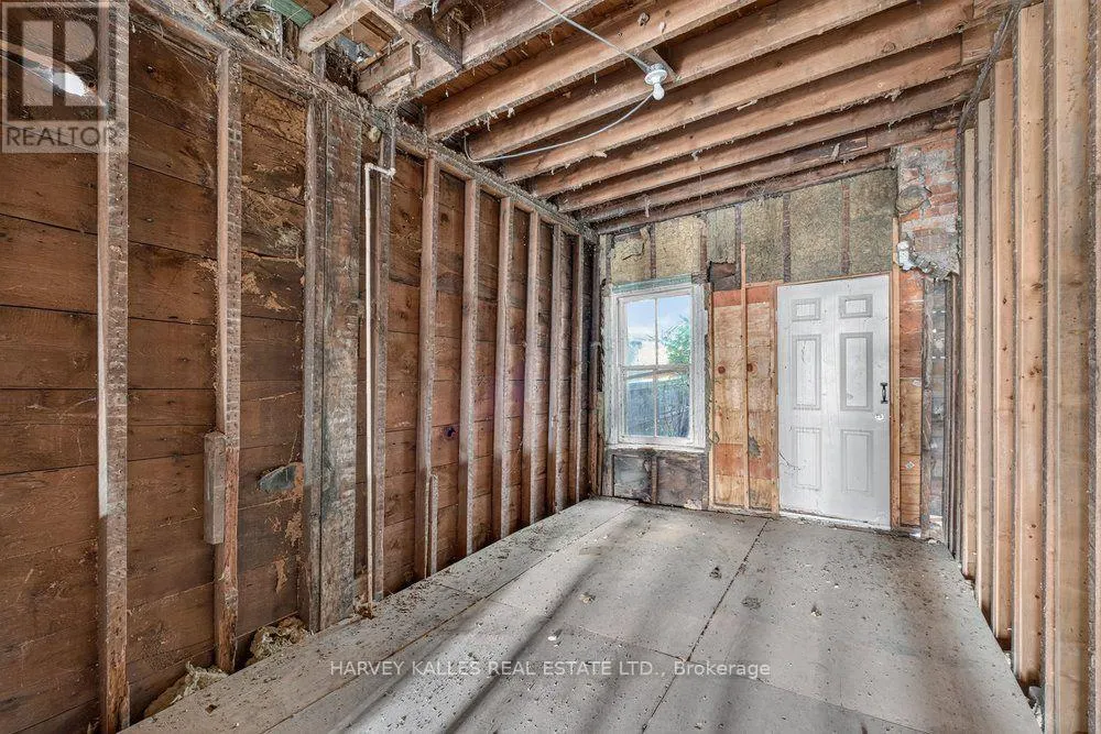 483 ROXTON ROAD
