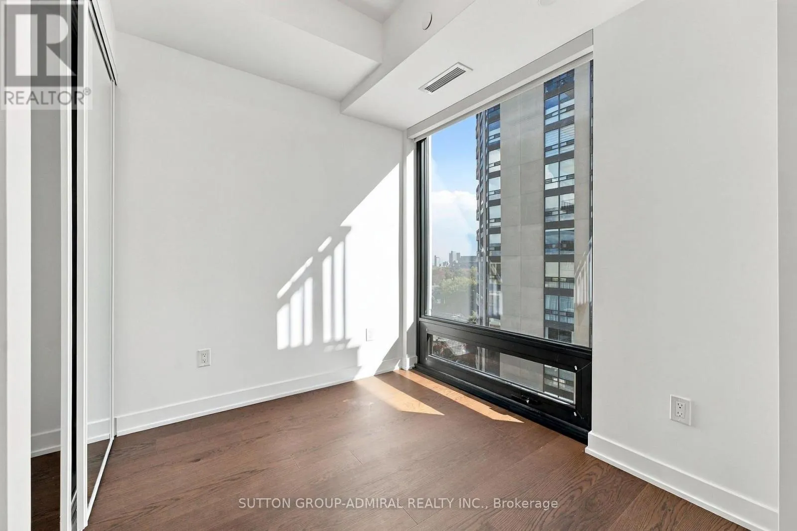 1625 - 89 MONTCLAIR AVENUE