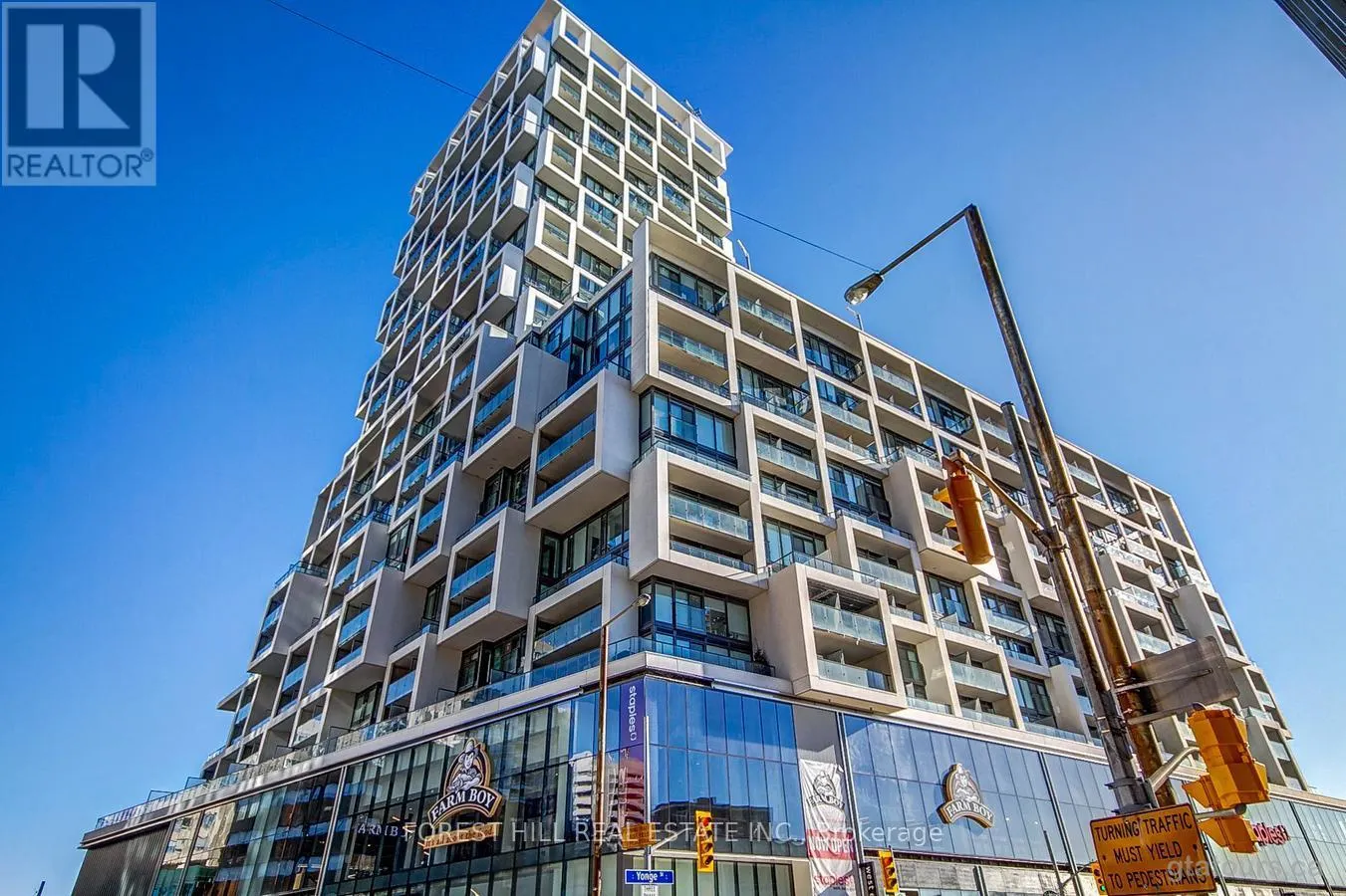 736 - 8 HILLSDALE AVENUE