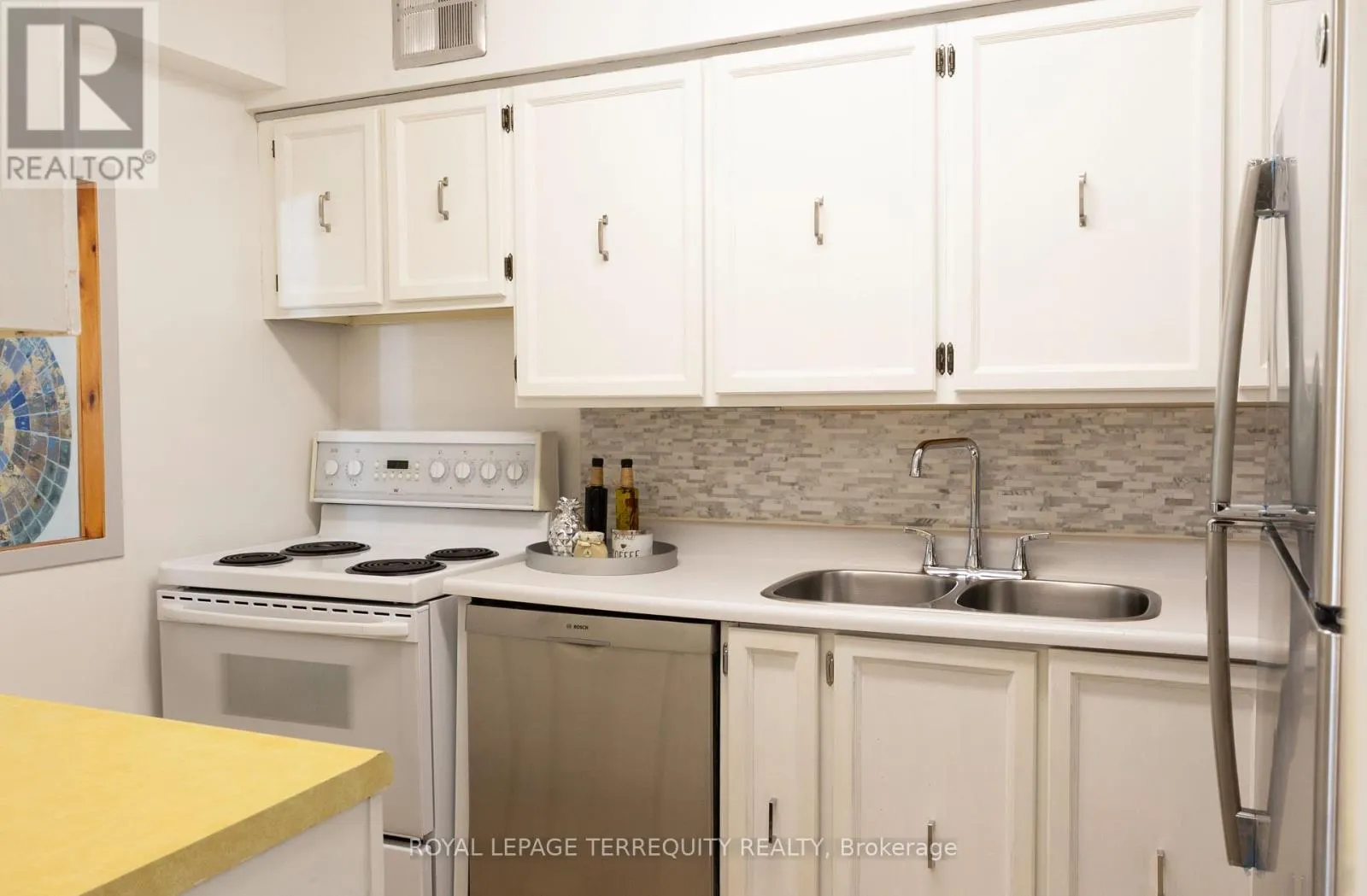 205 - 1338 YORK MILLS ROAD
