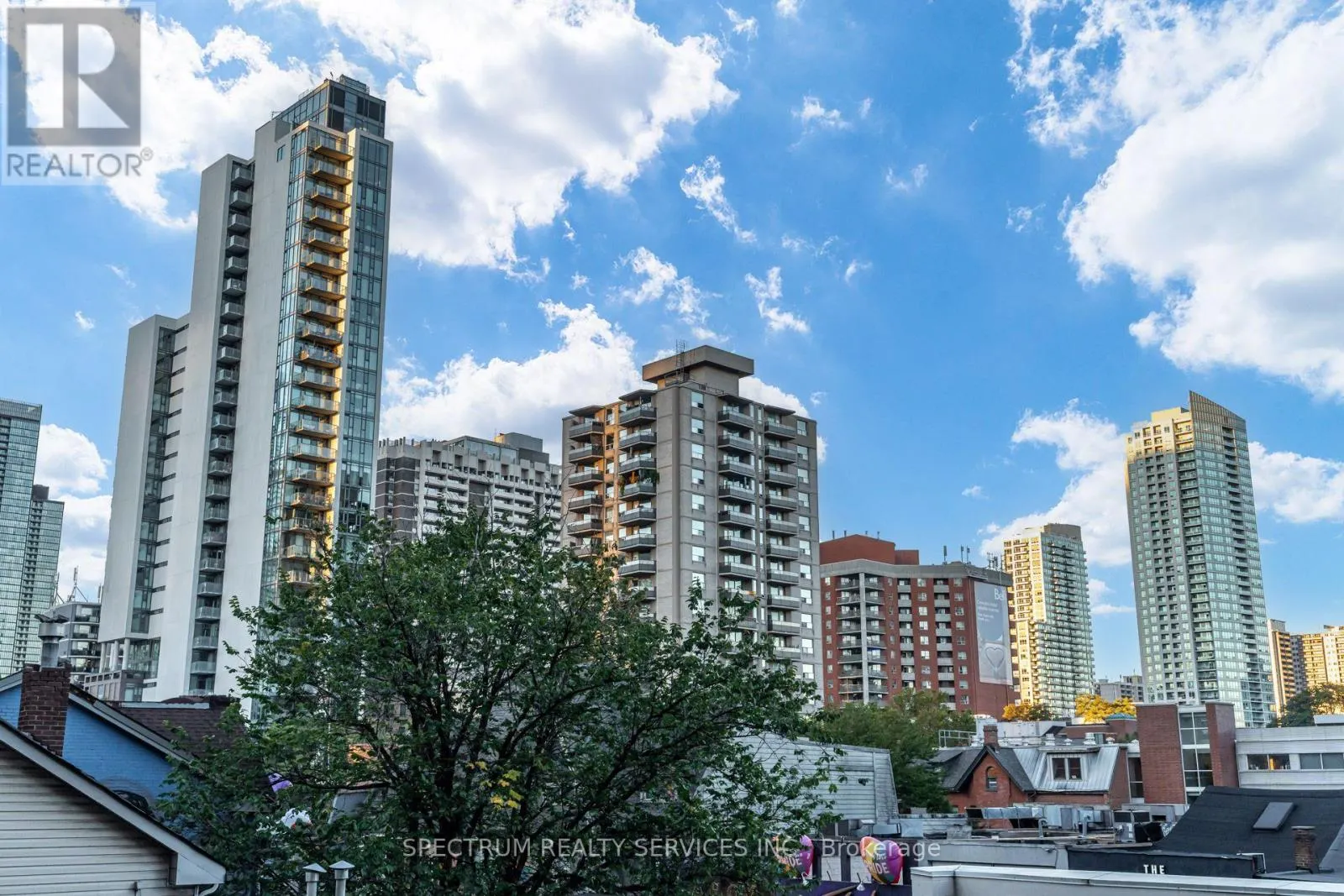 301 - 70 ALEXANDER STREET