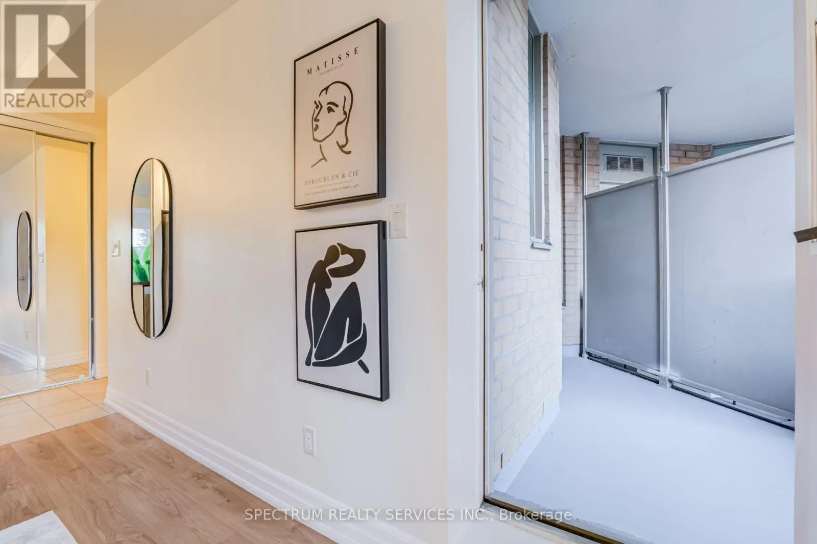 301 - 70 ALEXANDER STREET