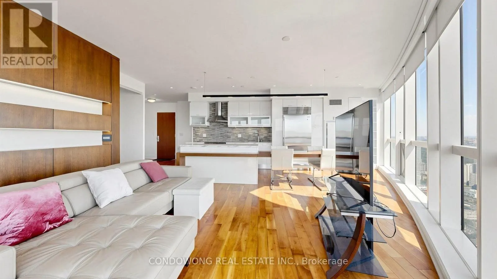 7507 - 388 YONGE STREET
