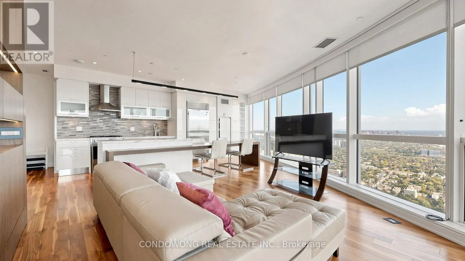 7507 - 388 YONGE STREET