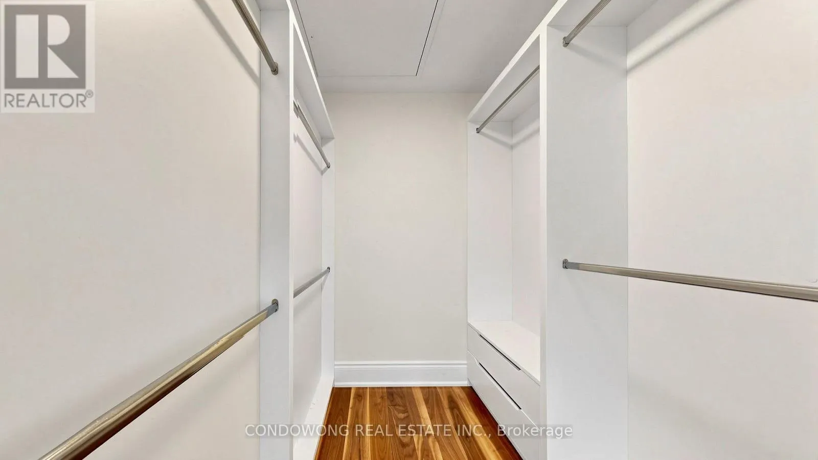 7507 - 388 YONGE STREET