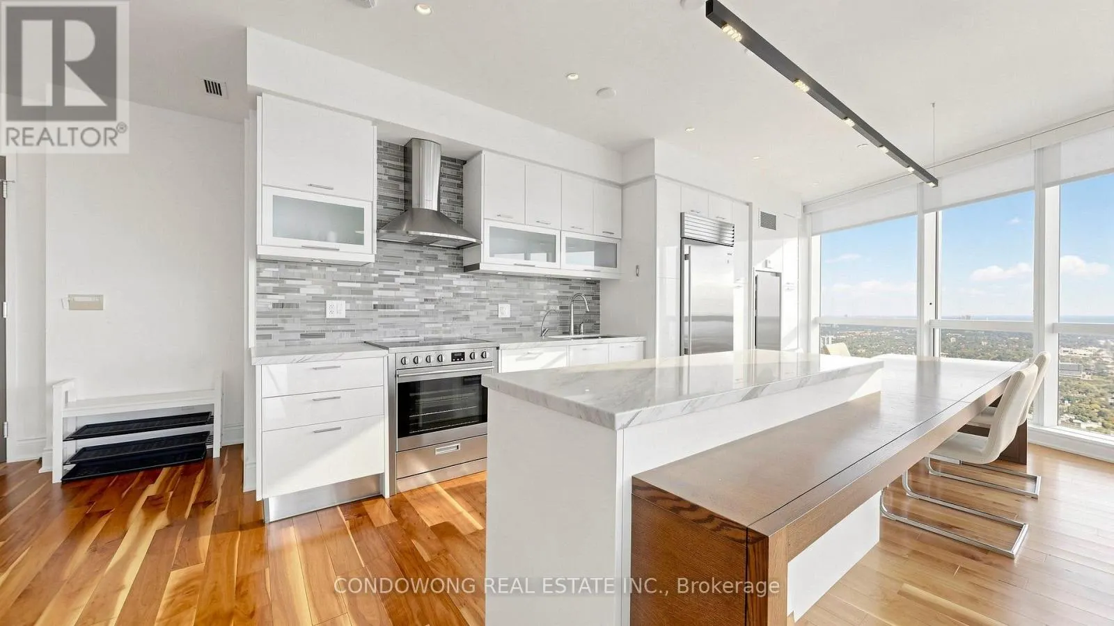 7507 - 388 YONGE STREET