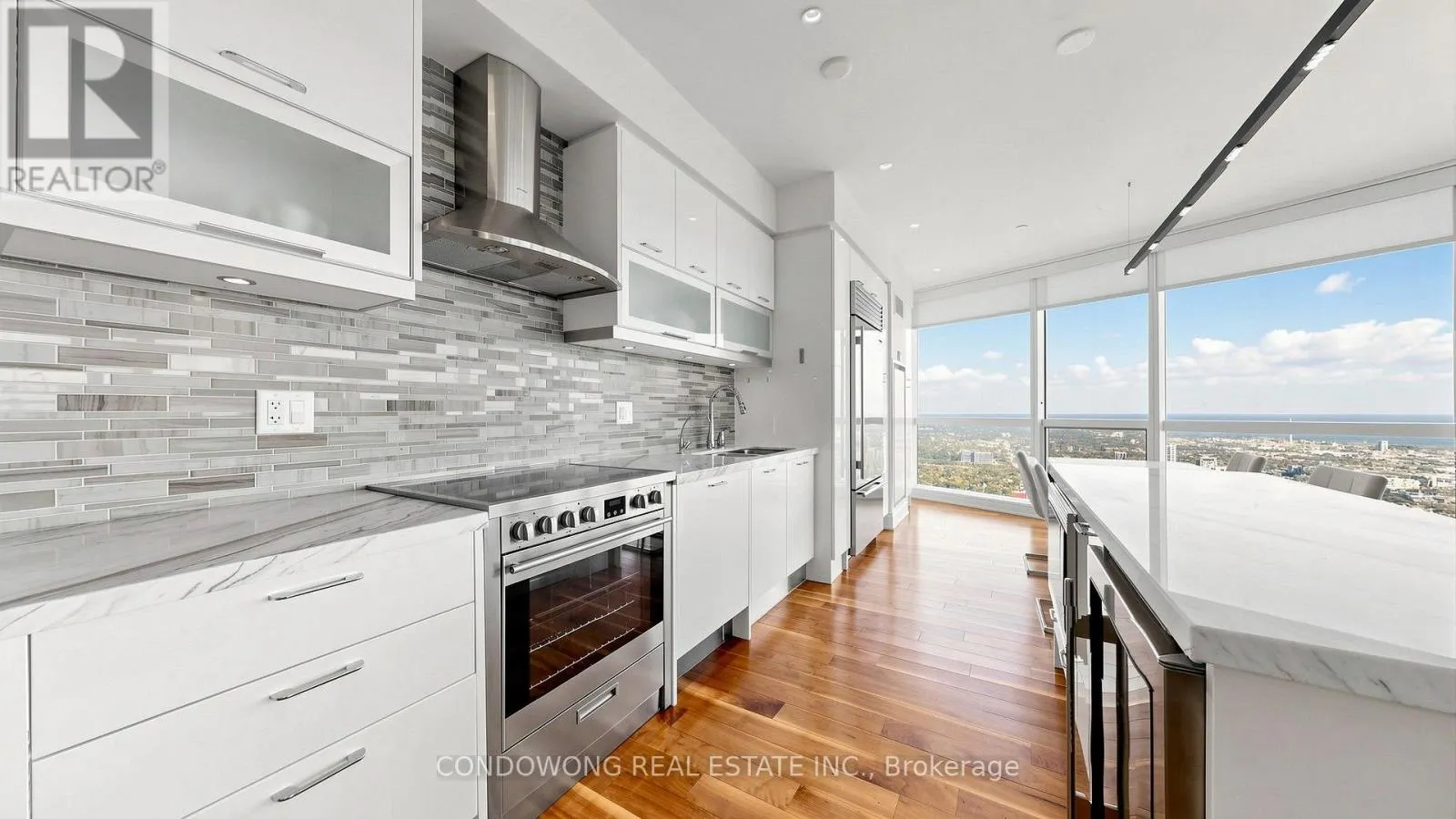 7507 - 388 YONGE STREET