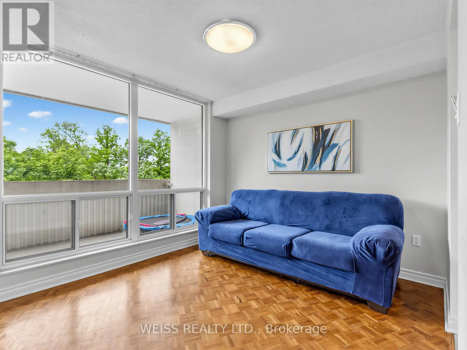 202 - 150 NEPTUNE DRIVE