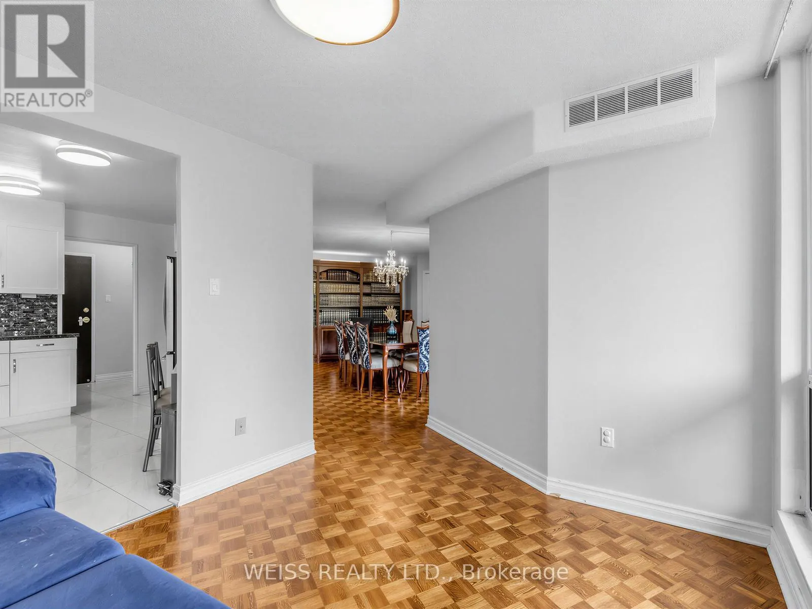 202 - 150 NEPTUNE DRIVE