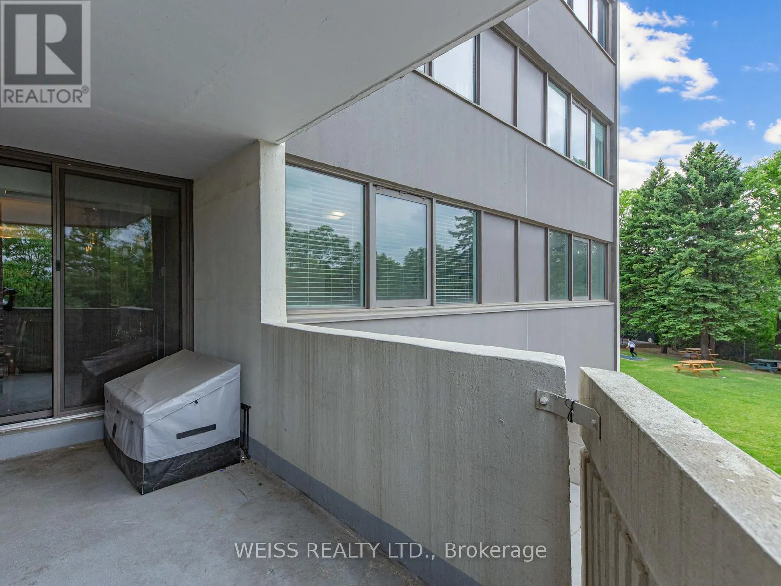 202 - 150 NEPTUNE DRIVE