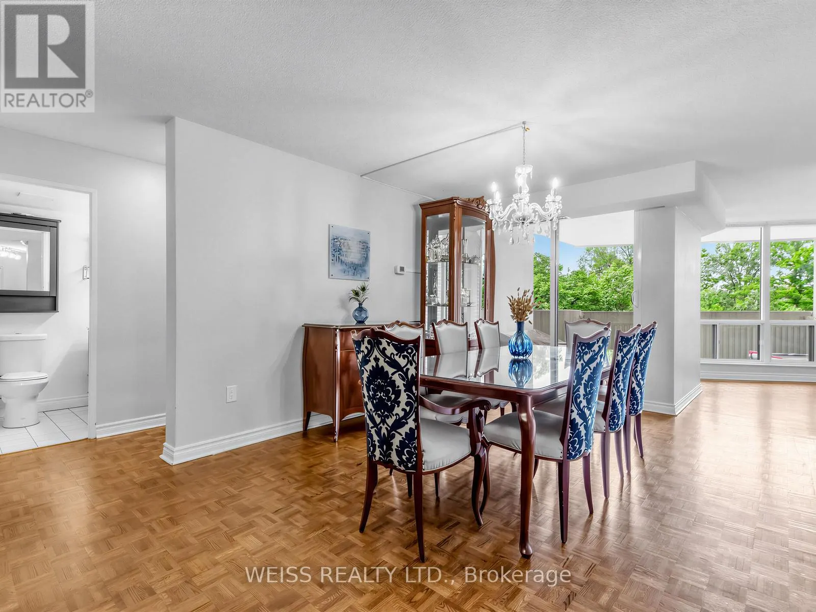 202 - 150 NEPTUNE DRIVE